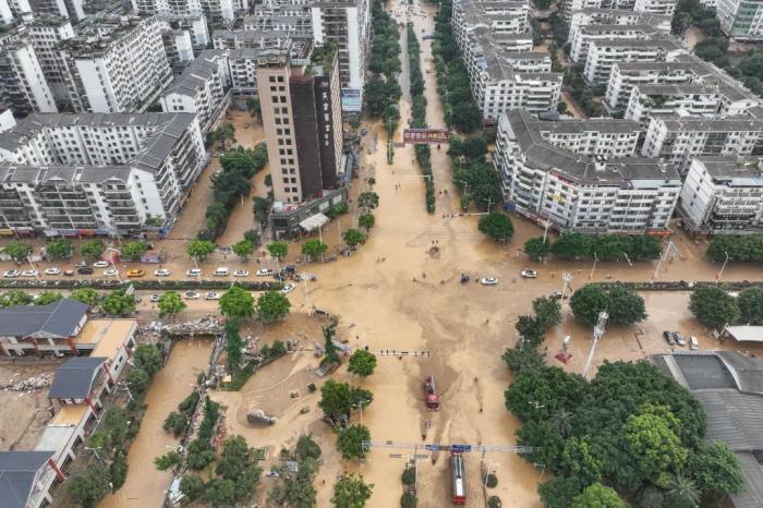 贵州榕江：灾后清淤清障工作有序进行