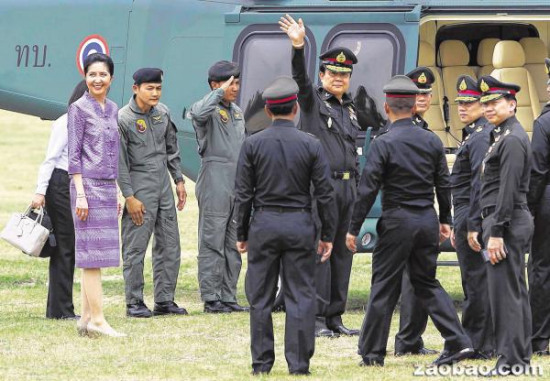 巴育全票当选泰过渡政府总理“名正言顺”治国