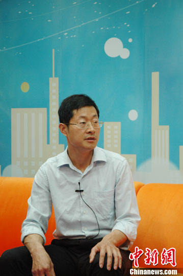 ר�ҳ��й����򻯷�չ����е´�����������ռ�