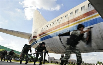 ֱ���侯��ս�ӷ��ٻ�����2���ӽ��ȫ������